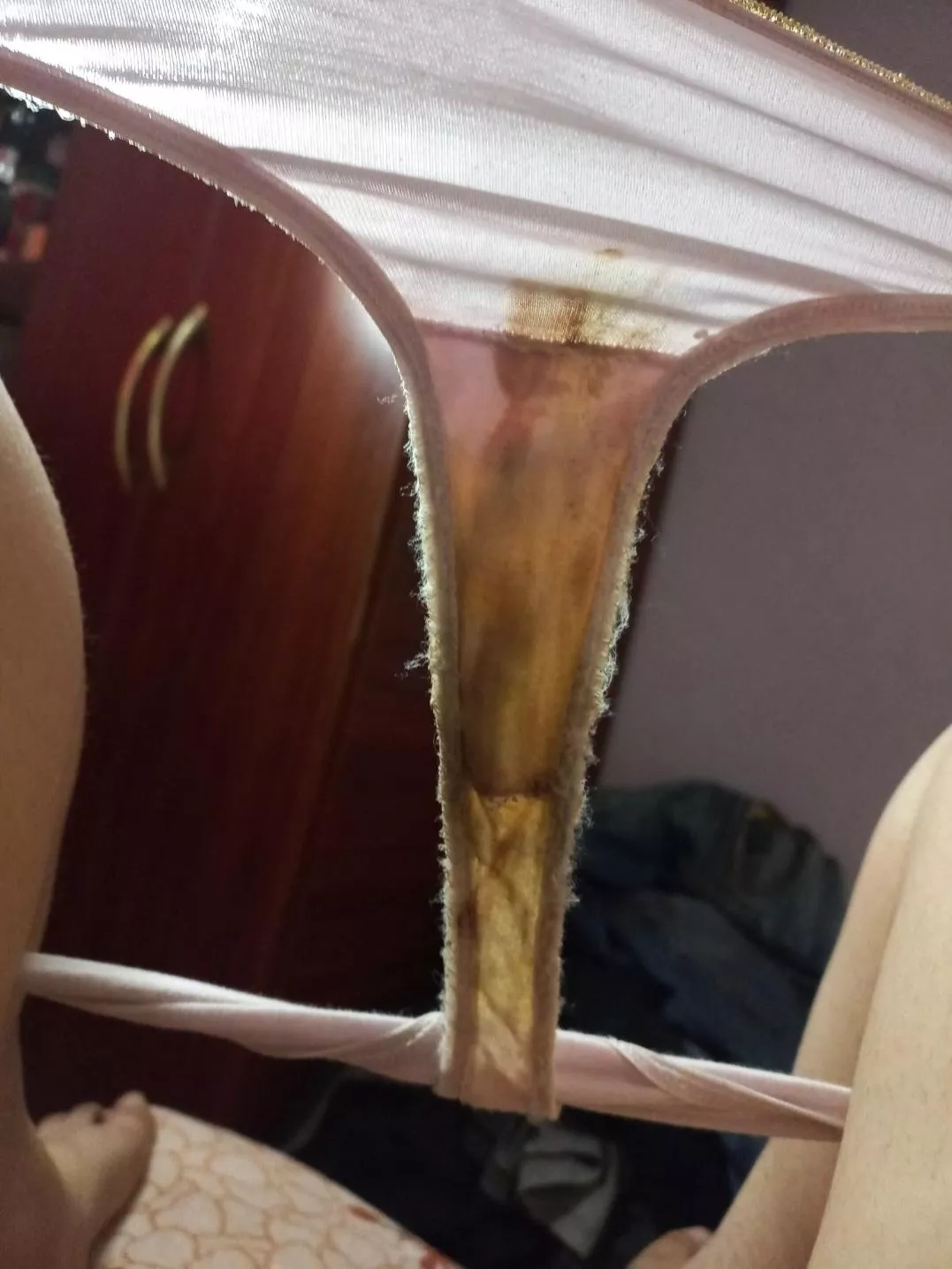 Do you want to smell? 😏