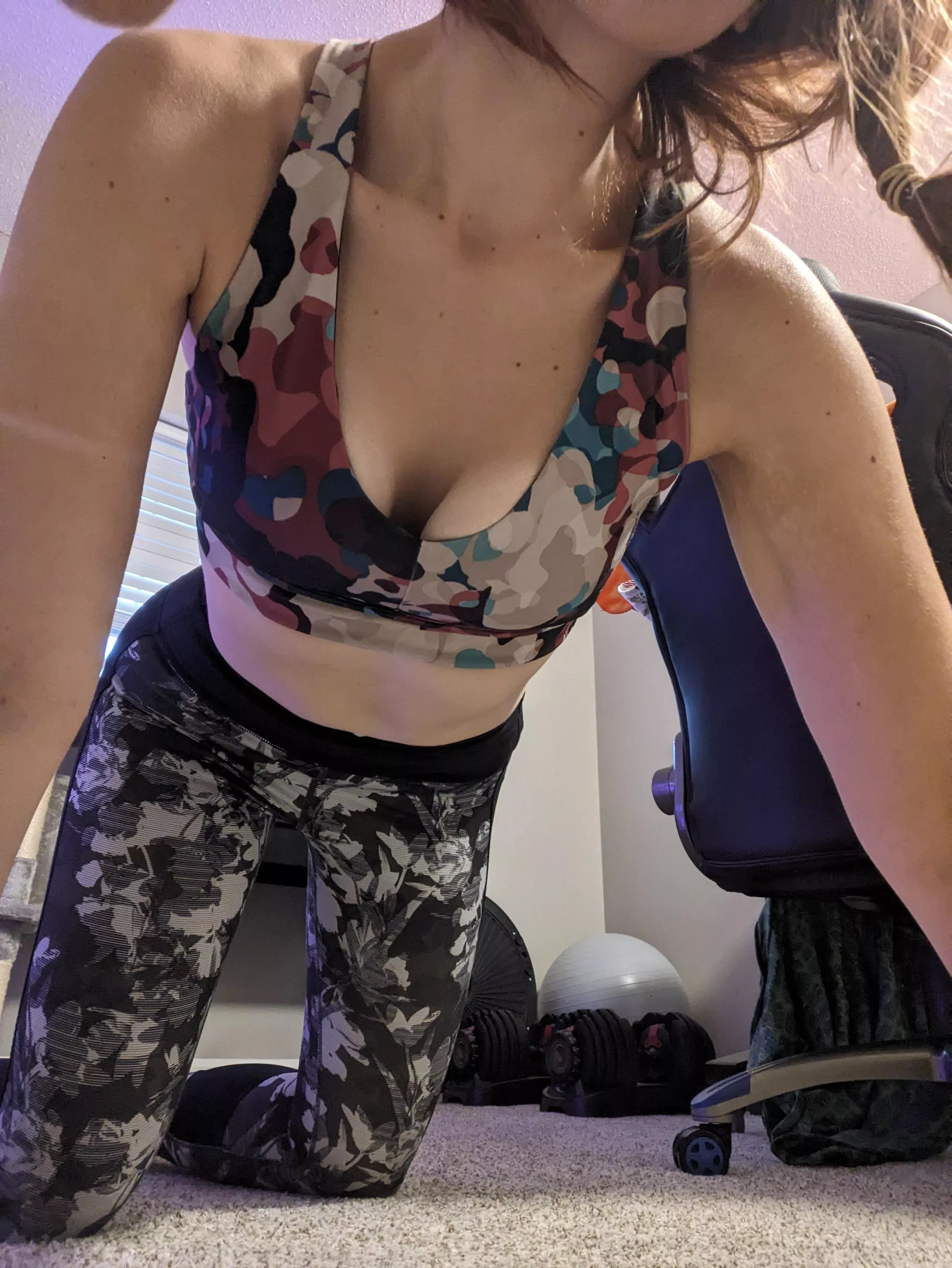 Happy turkey eve (f)