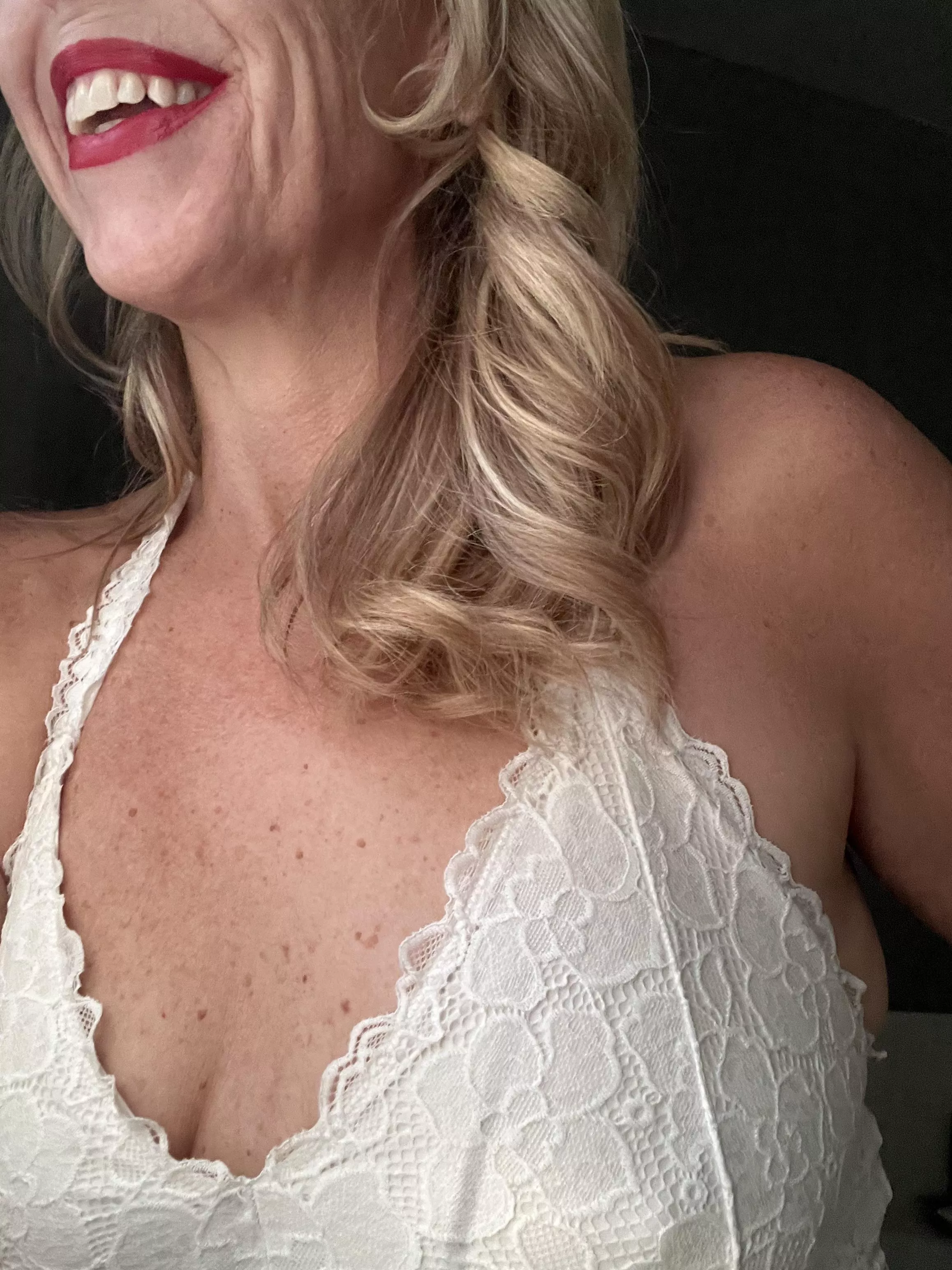 Hello 46yo Blonde