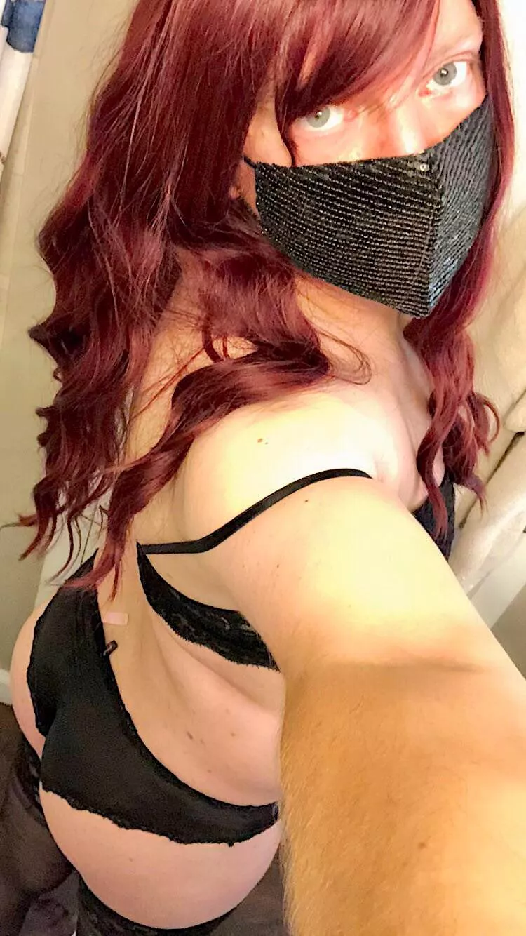 Hello if you like my pic 😘