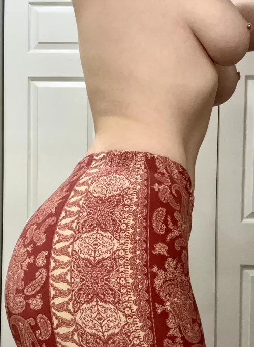 How do I look from the side?