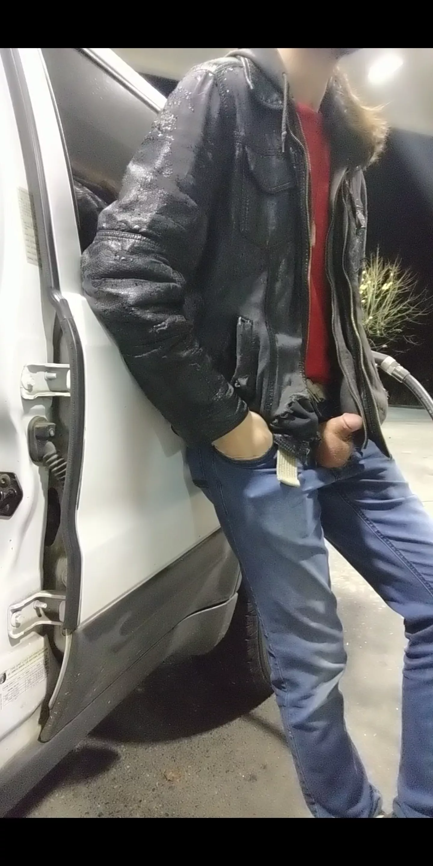 How I pump gas. Cold af