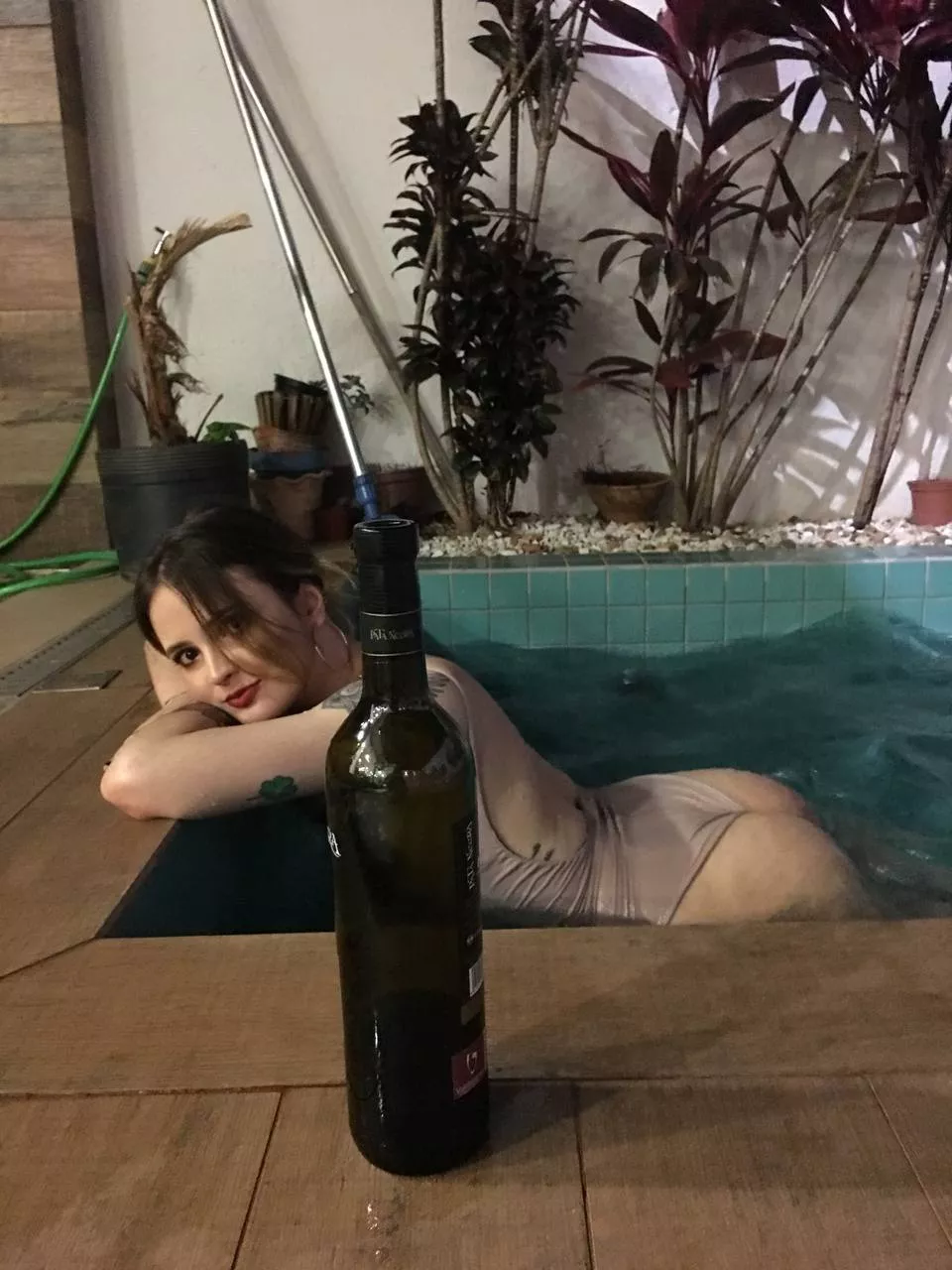 If you are over 30, would you fuck, lick or creampie me?