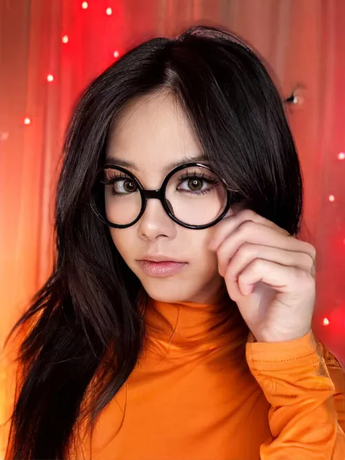 I'm a closet perv that likes to play!