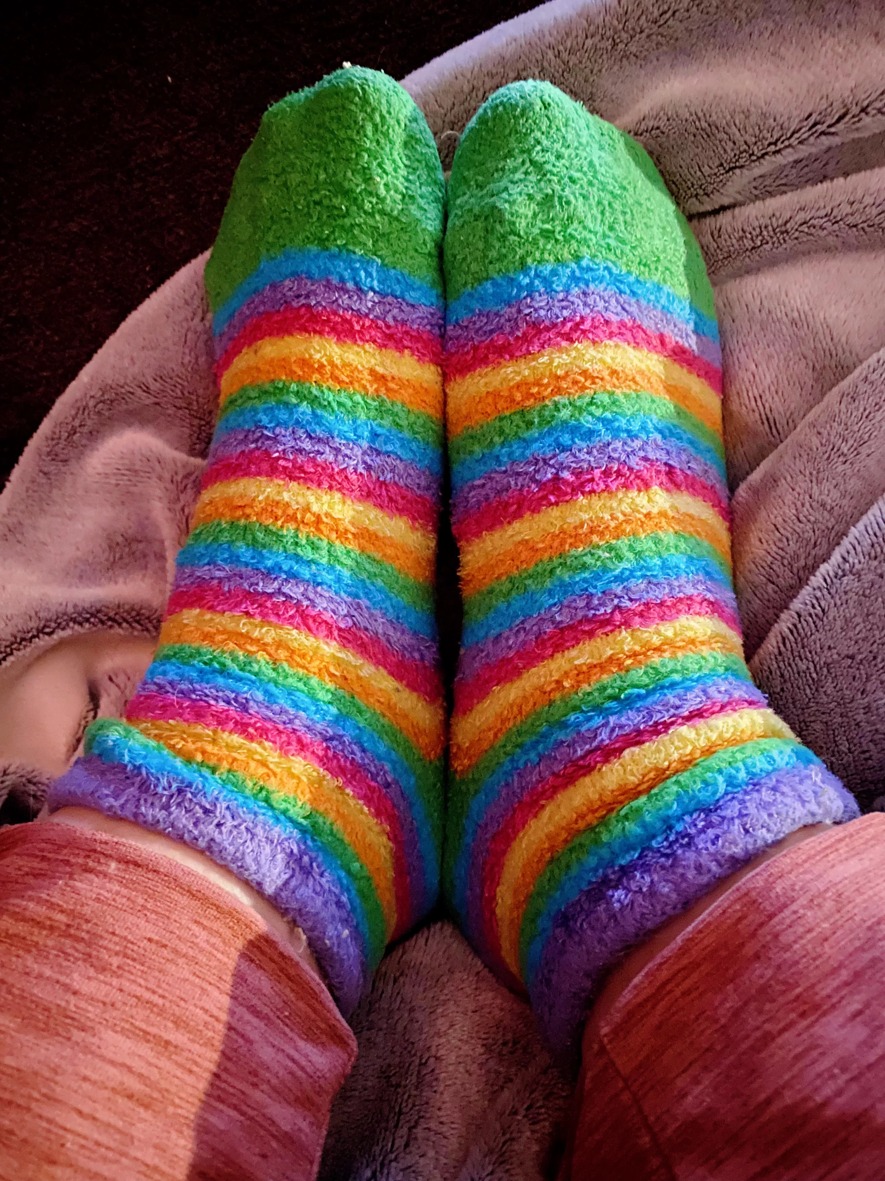 It’s fuzzy sock season. These babies have been worn for daaaaays inside my Mukluks.