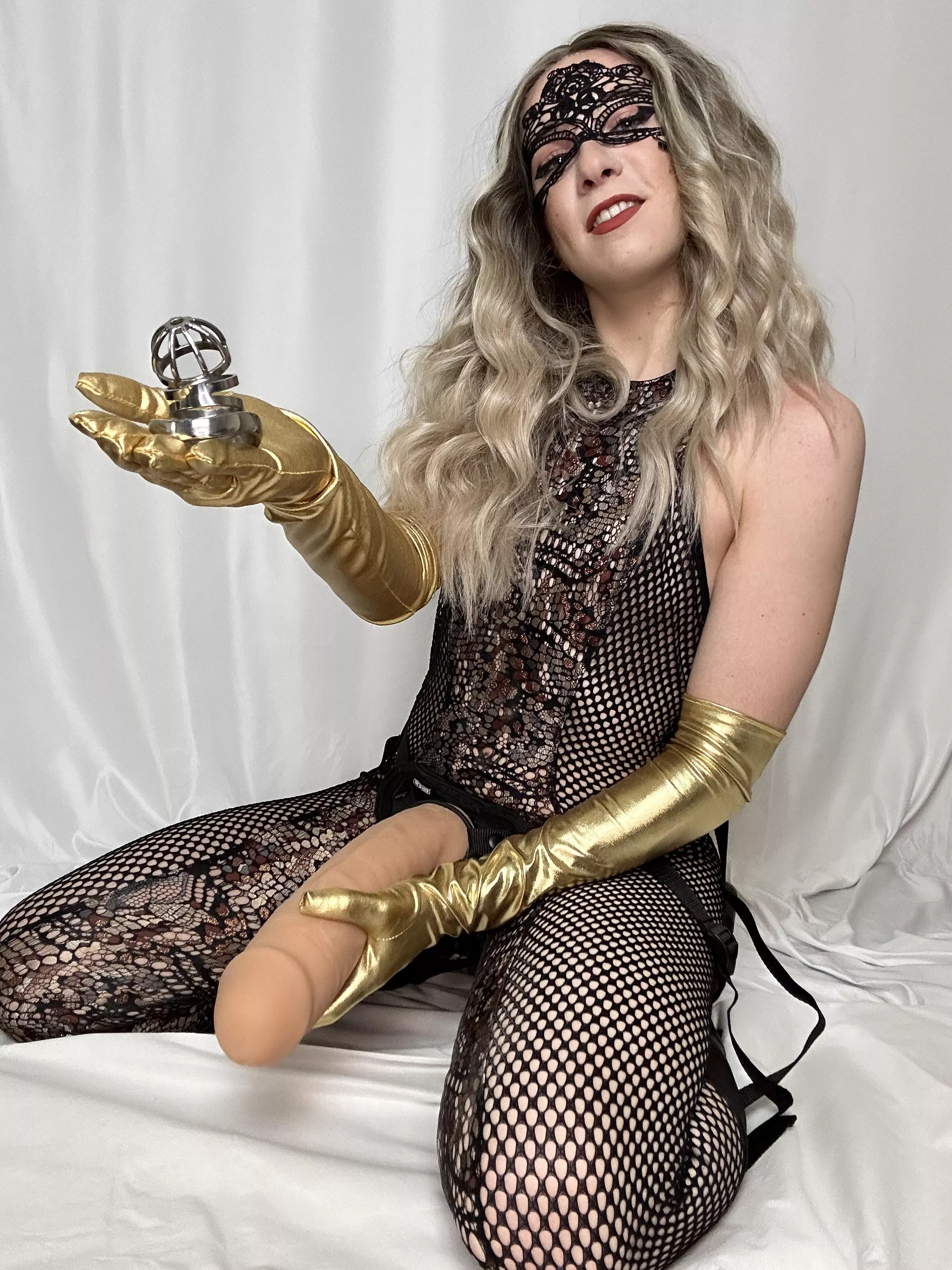 My new toy is sure to leave a mark 😌