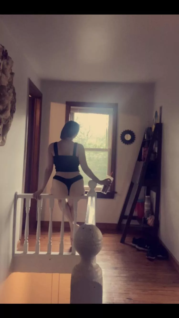 [oc] enjoying the last of the Fall sunshine