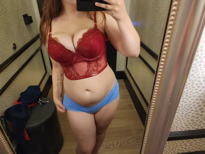 Pregnancy has only made me curvier!