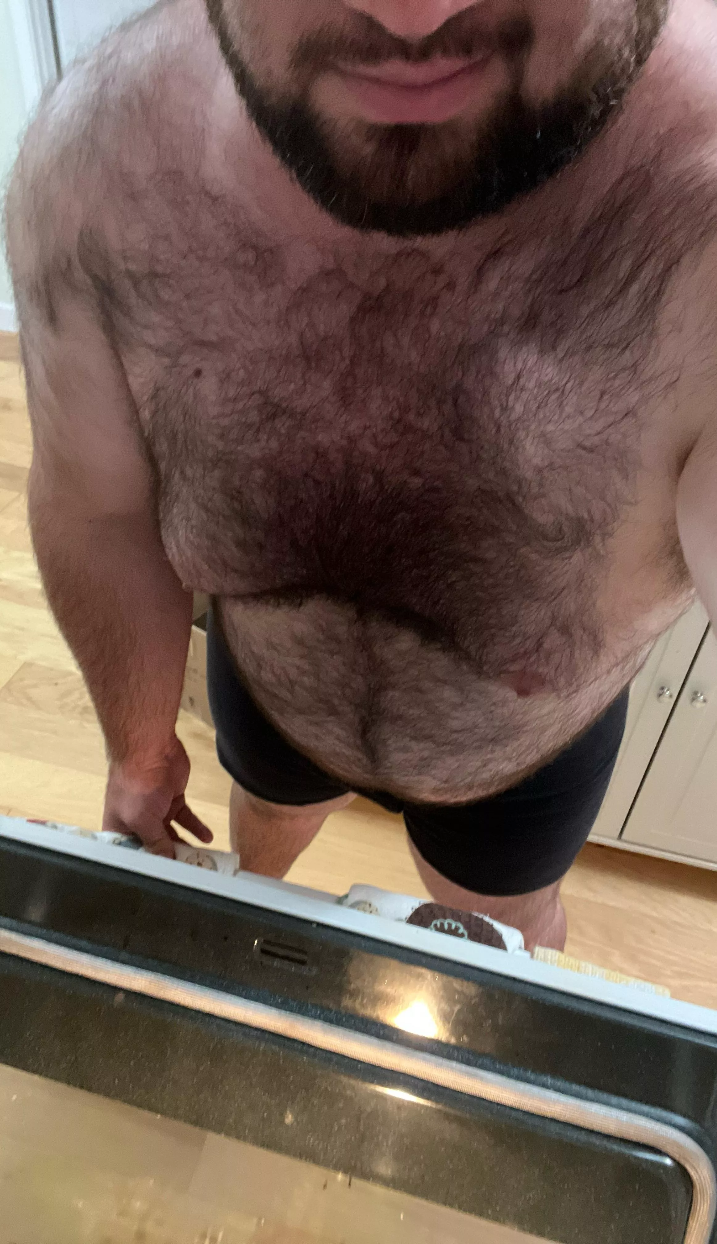 This big boy getting his baking on. Any other oven items need to go in? 32 M4F