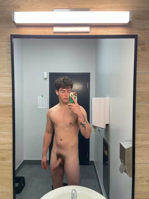 Wanna fuck after the gym?