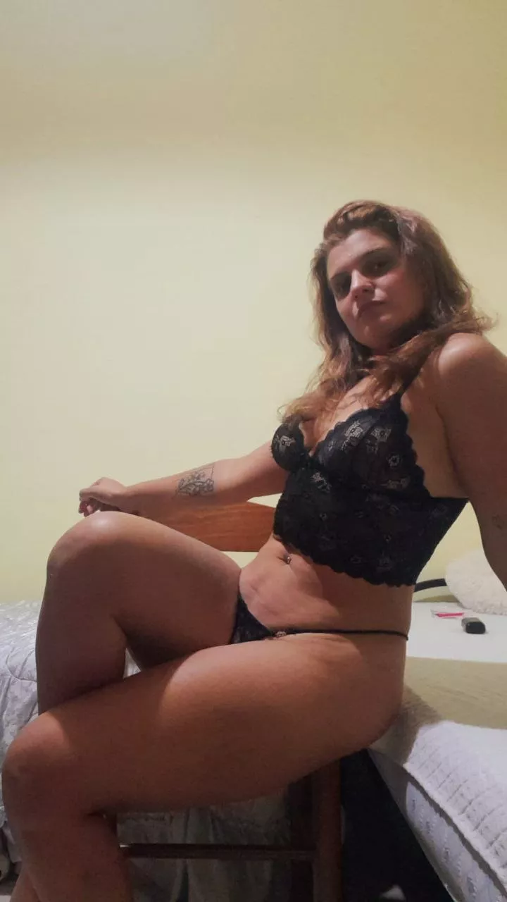 Wearing lingerie always makes me feel very feminine 😊