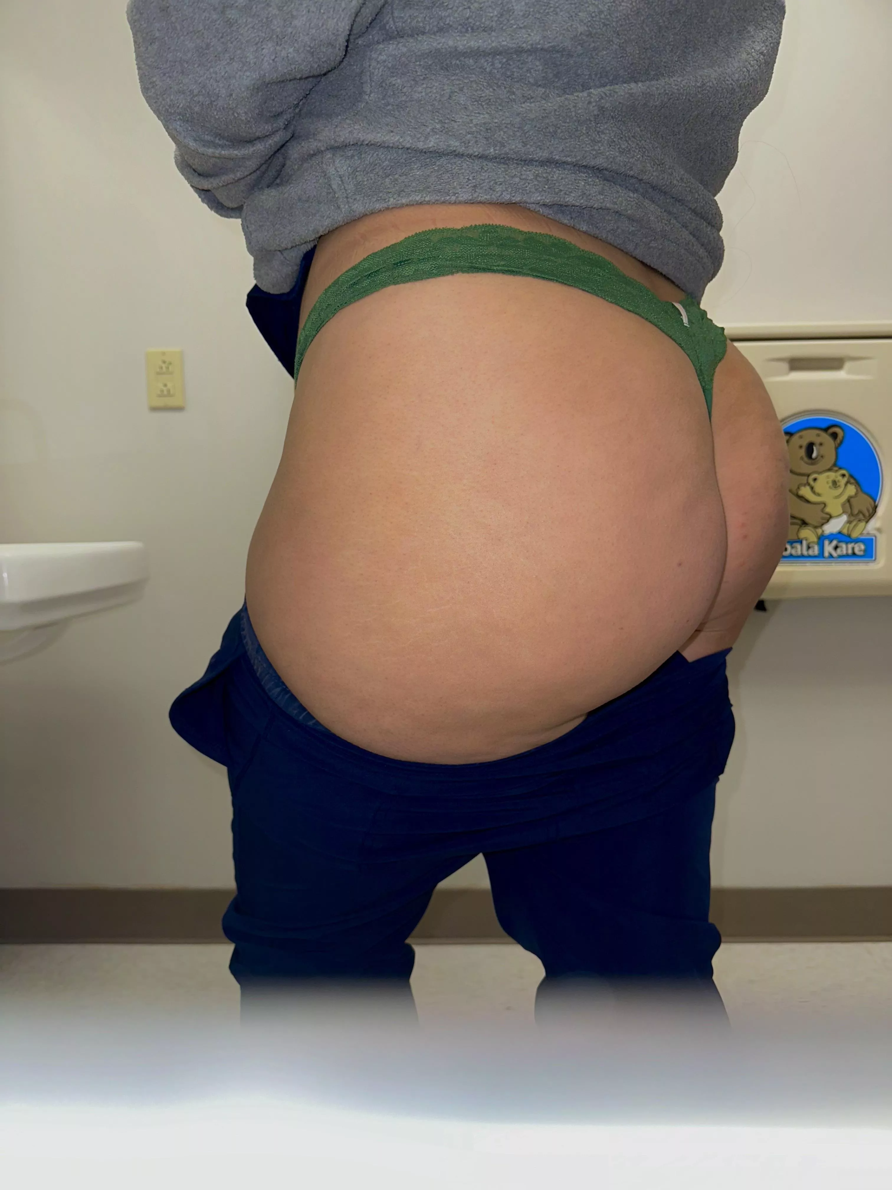 Who wants to stuff me for Thanksgiving? 🙃