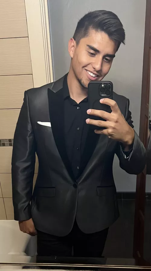 Wore a suit with some flash to a wedding recently