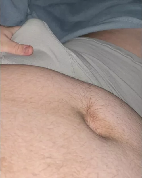 (18) would you want to be added to my private snap? 😜