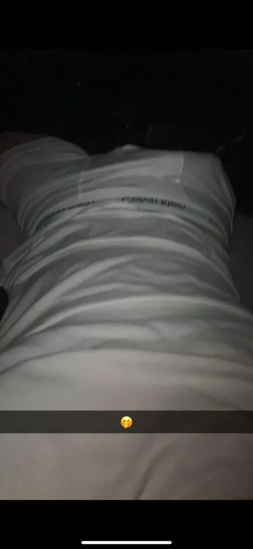 19 bros my age sc: frnx420 (hmu w a pic)