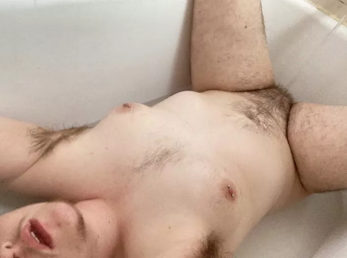 Any older bi daddies like trans boys?