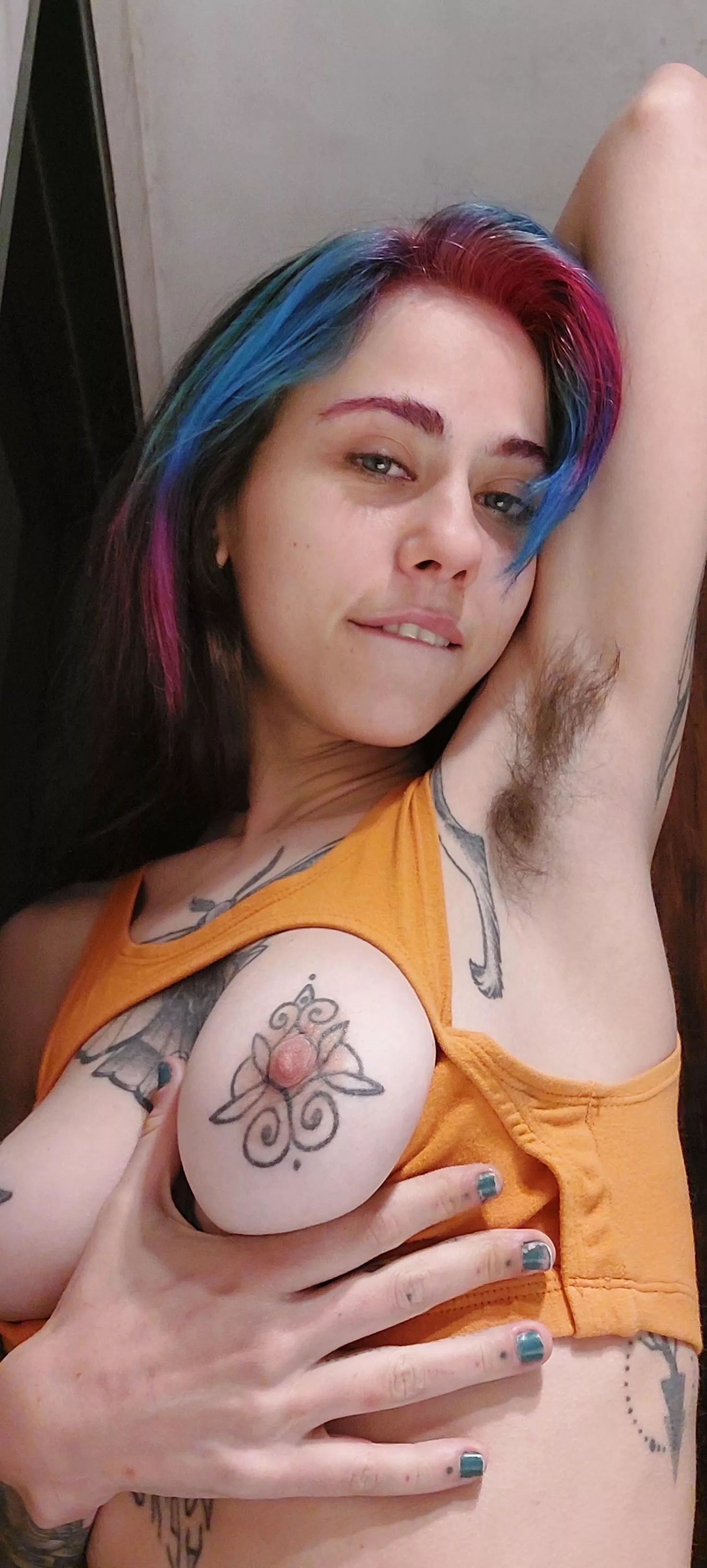 Are you into hairy alt babes?