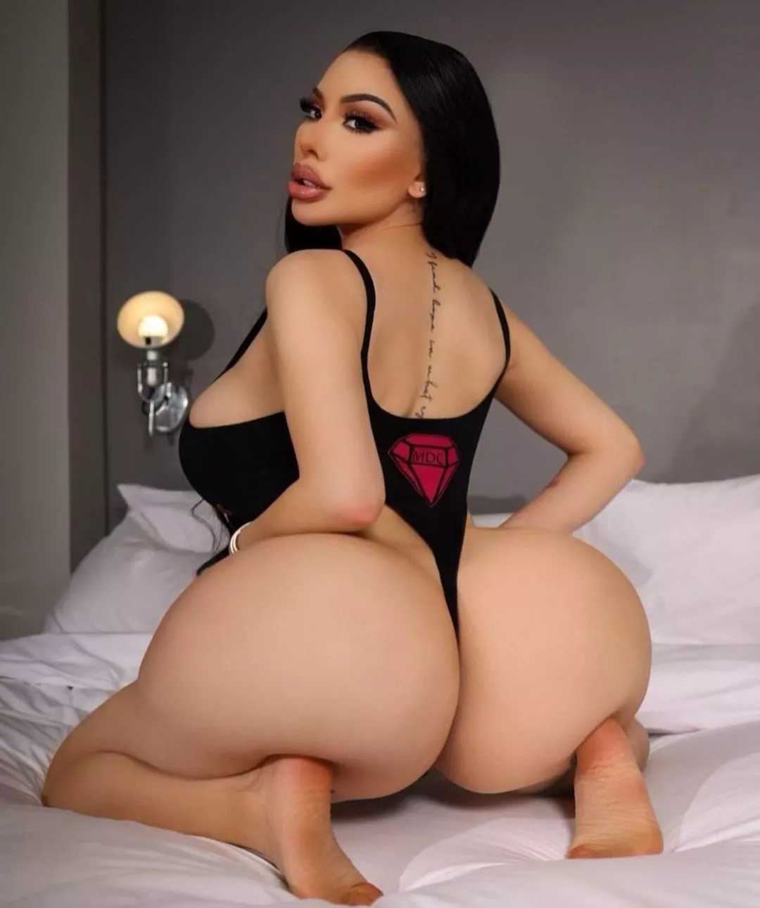 artificial💯🍑🍑