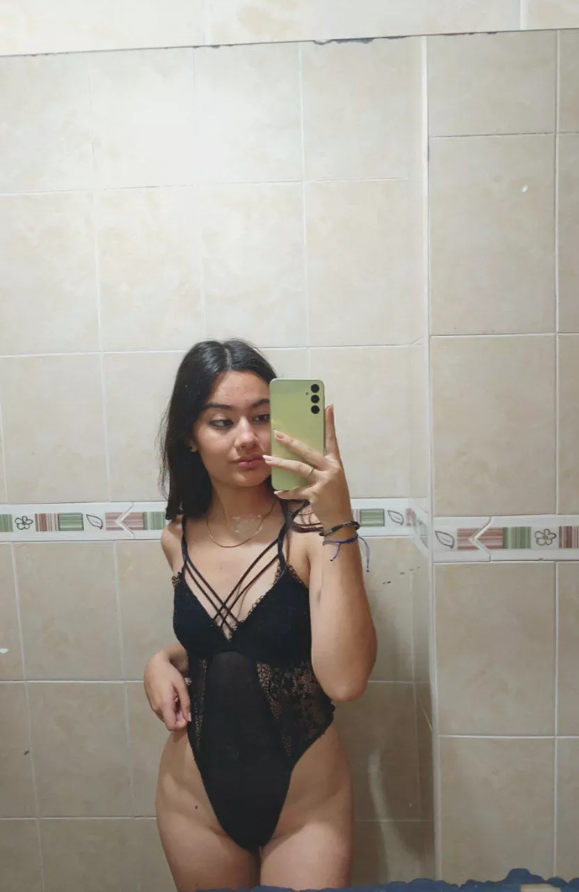 Can I make you hard so you can cum for me.