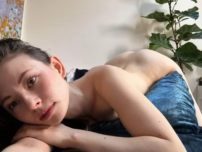 Do I look more fuckable with no makeup?