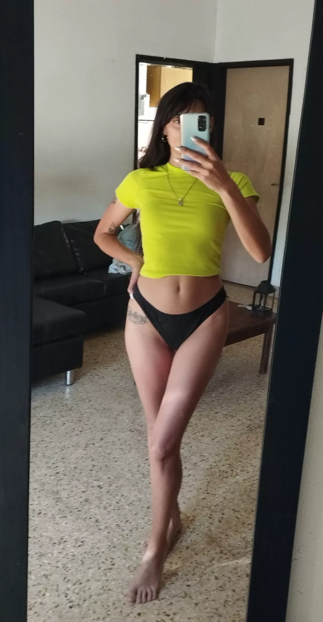 Do you like my new crop top?🎄