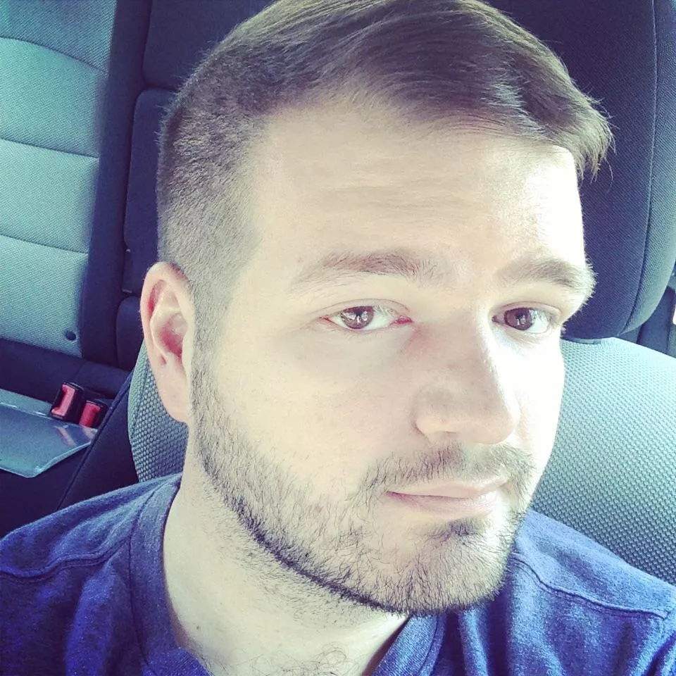 Driving to a turkey feast. Happy Thanksgiving bros 🦃