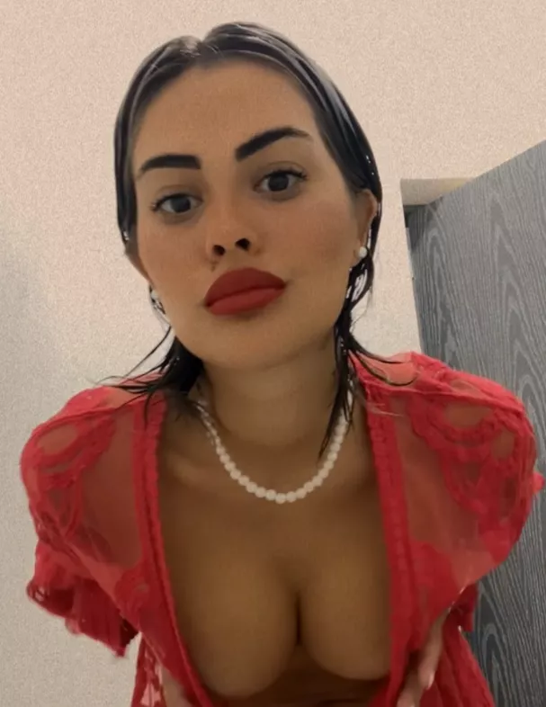 Feeling so naughty and was braless all day long