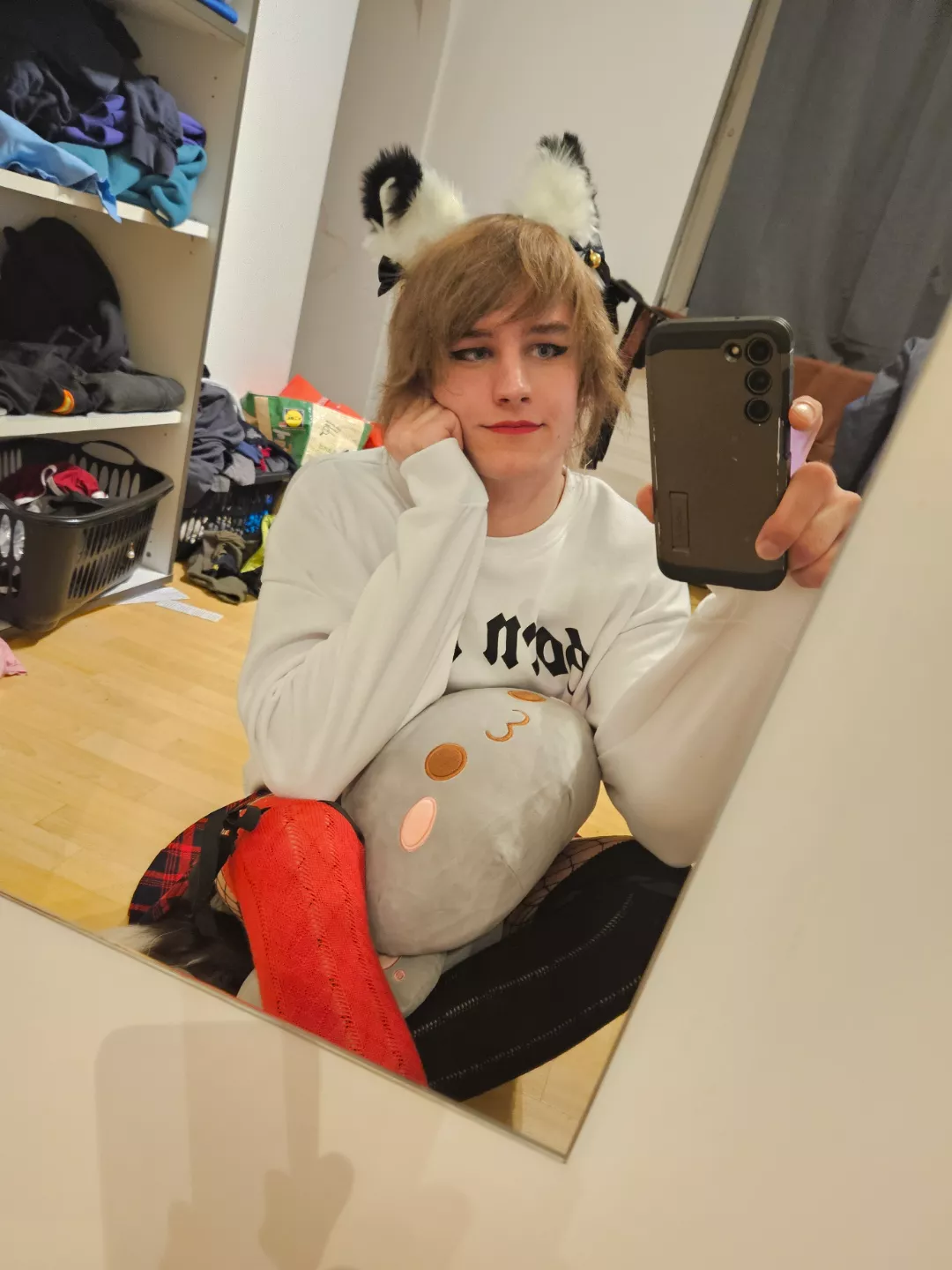 Heya cute lil boizerz n grilz :3 how are you today? :>