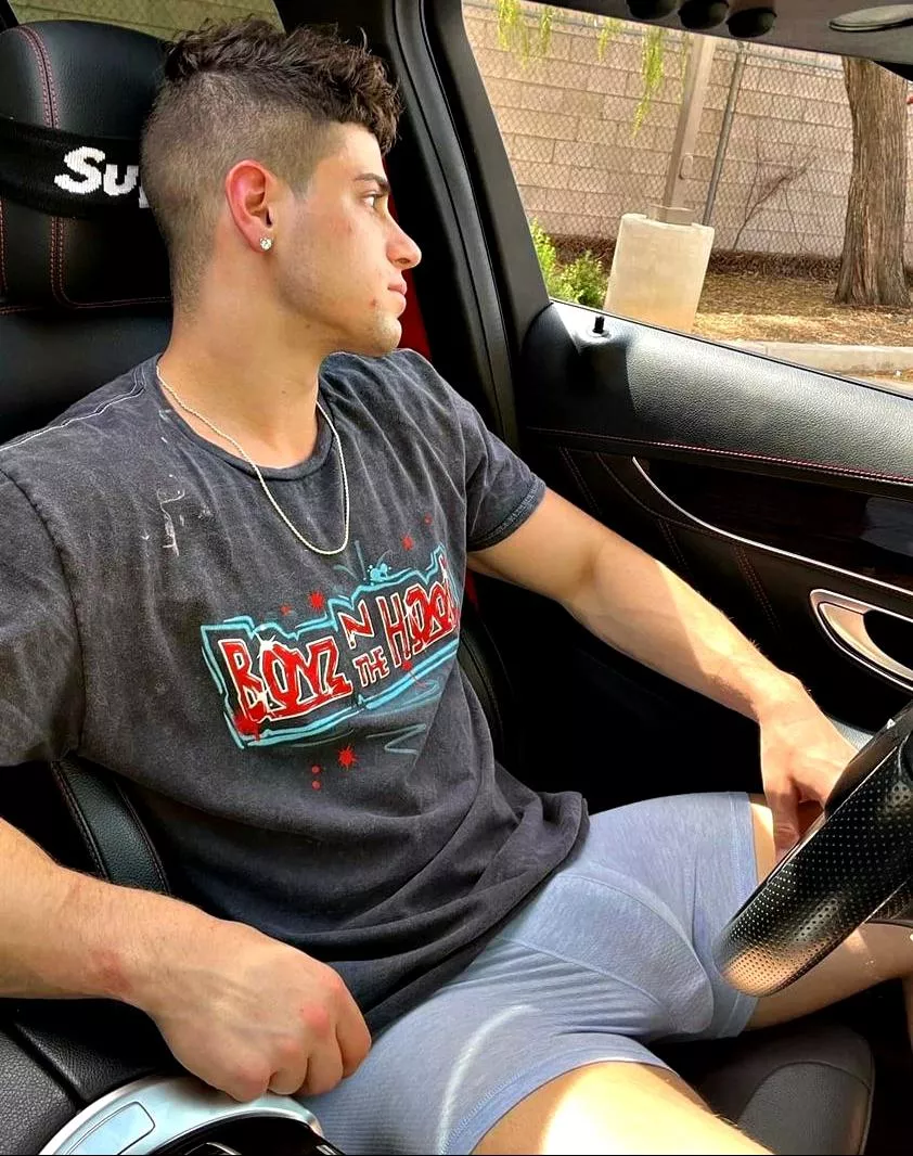 HOLLISTERCOCK Showoff