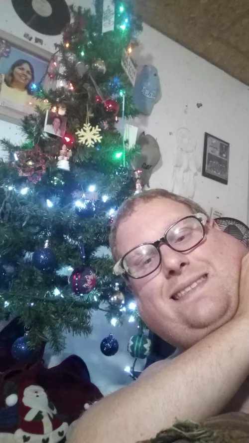 I may not have found love this year but I found something I can call my own satisfaction and I'm ok with that, I went full out decorating this year, happy holidays everyone