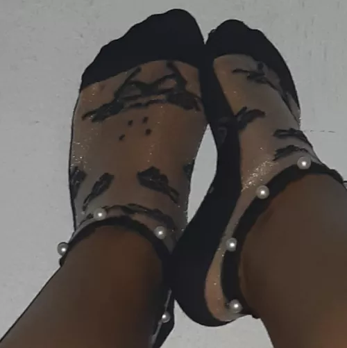 I need a cure for my lonely feet! Please advise!