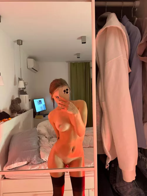 I want to send you a picture like this every day to cheer you up at work.