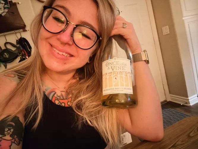 Jusssst a little crossfaded. 💖