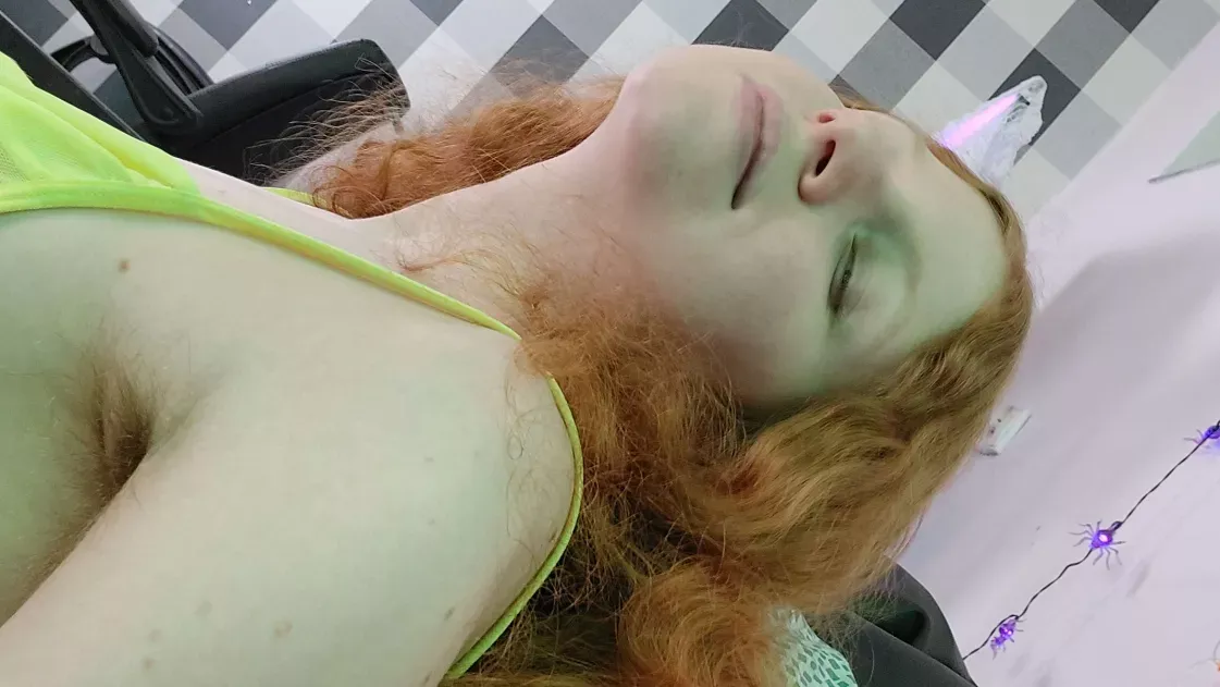 Last day of Halloween delight. 💚 Come join me for Thanksgiving! (@molly_redhead) [chaturbate]