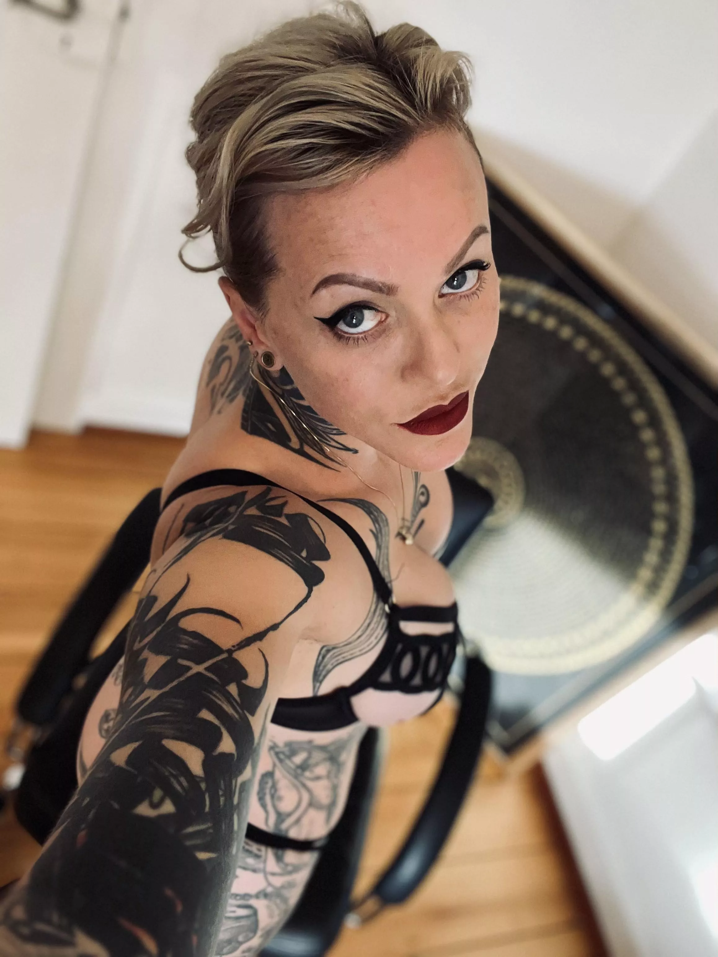 Little horny girls need attention