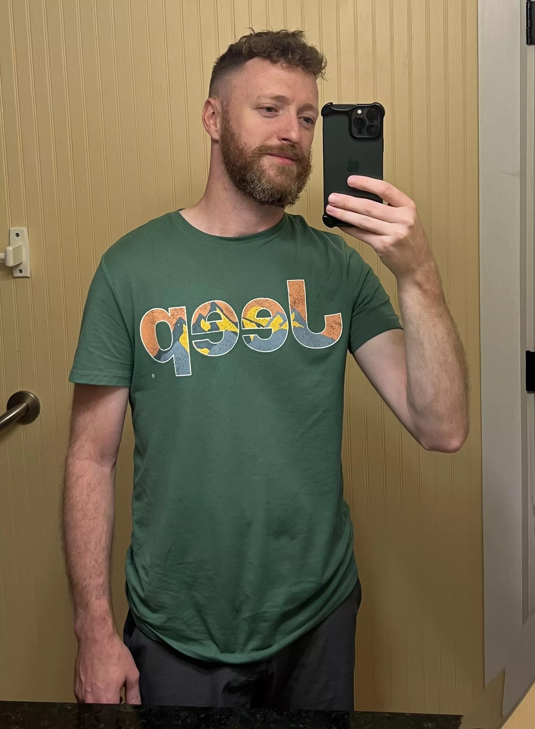 Oh hey, another bearded gay dude 🤠