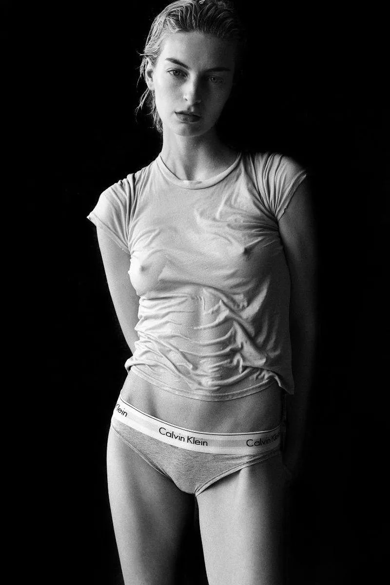 Rose Smith 🌹 wet t-shirt