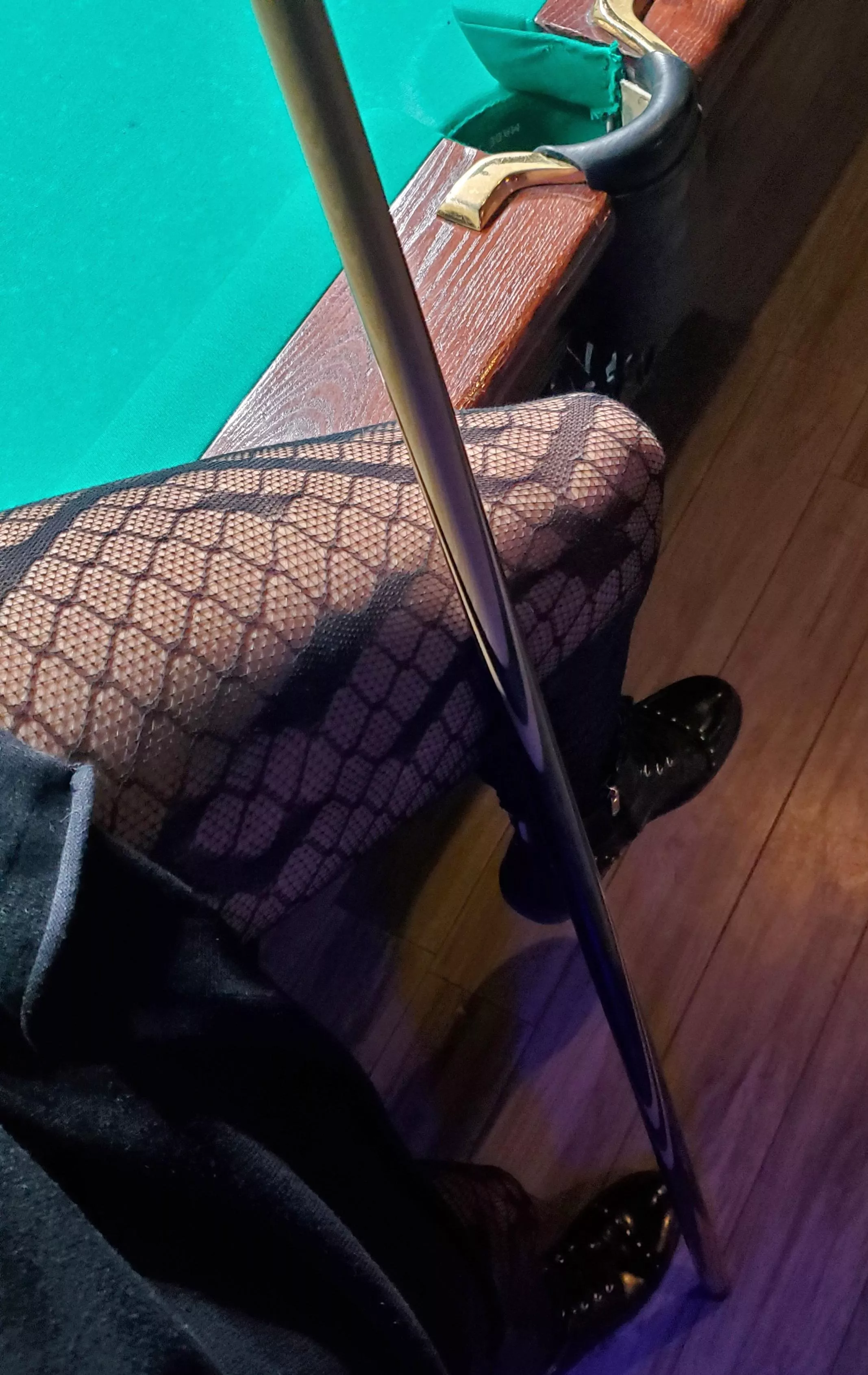 Show me your stick and let's play..