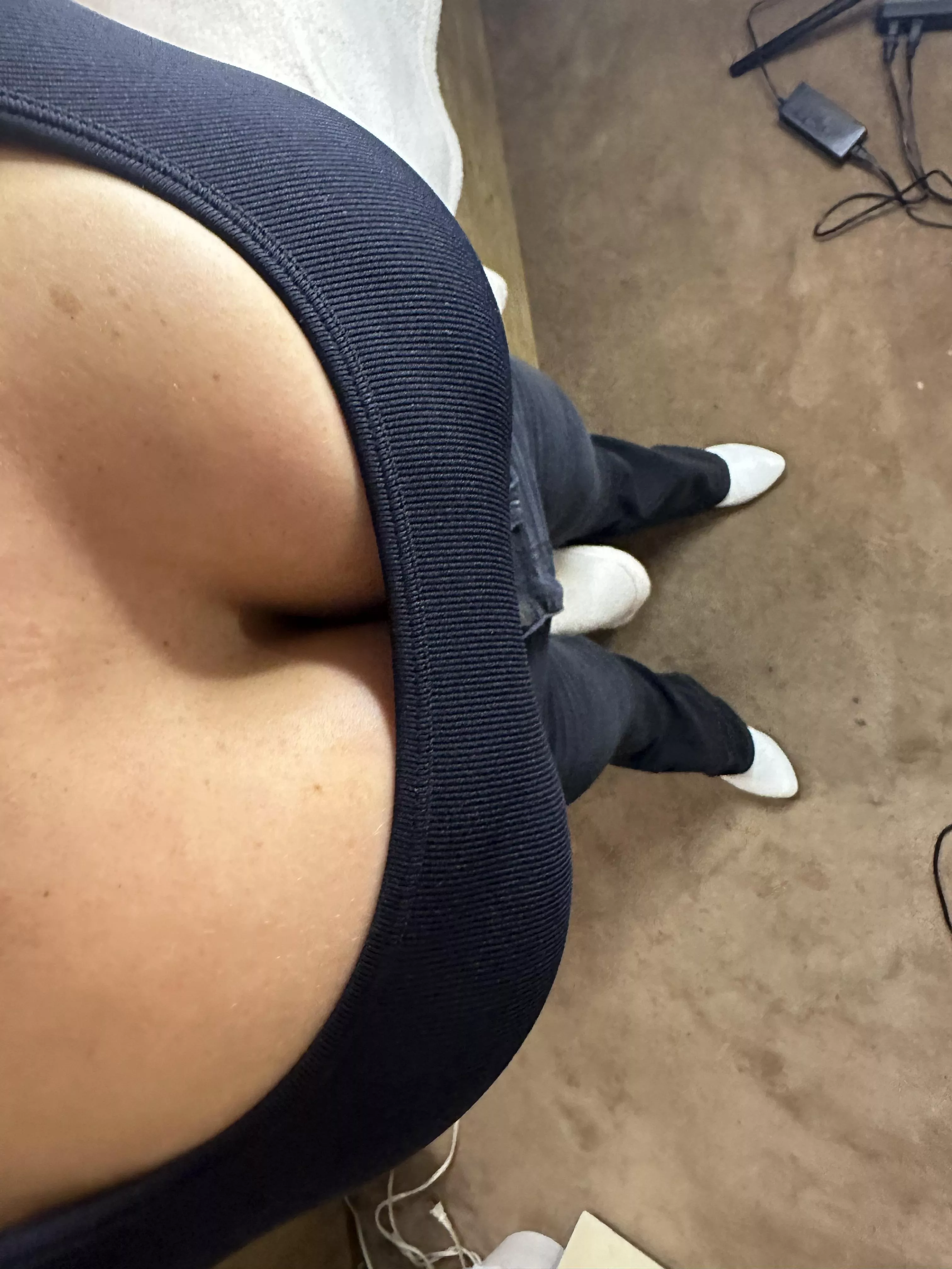 The perfect POV of my Thanksgiving day outfit!