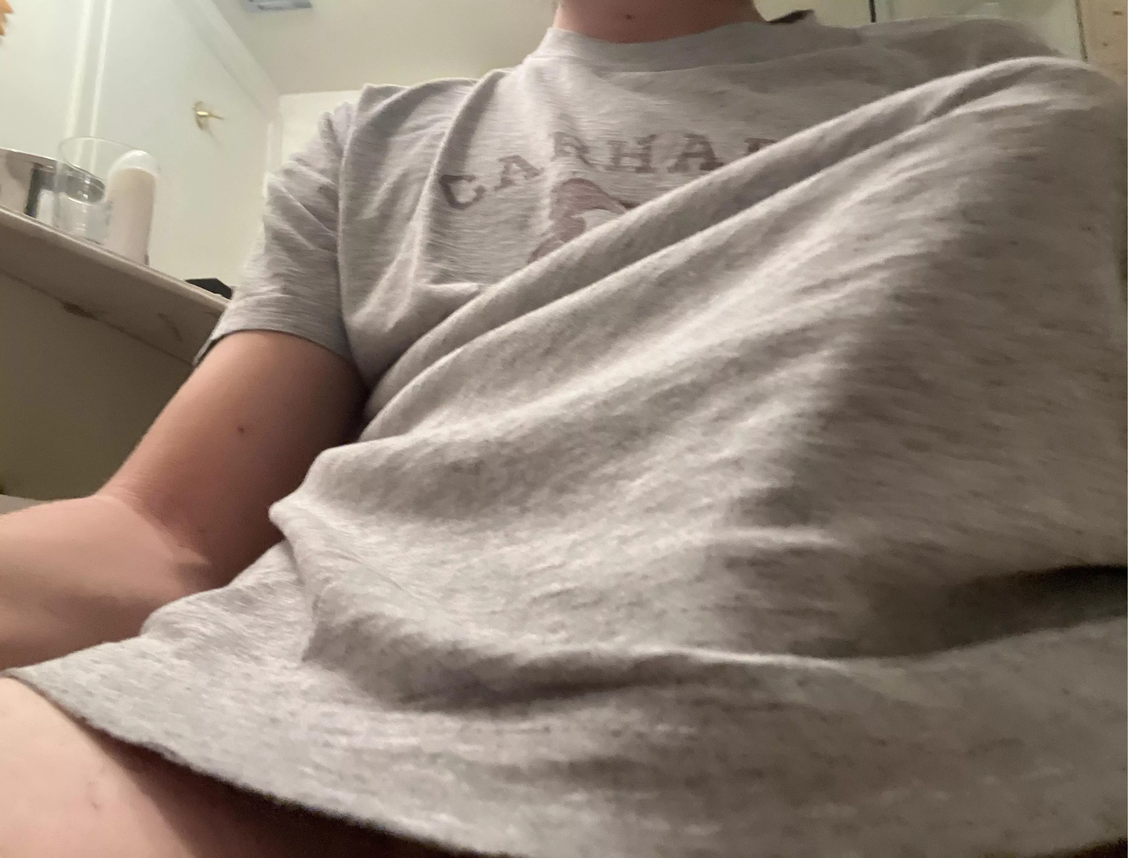 U wanna see whats under?