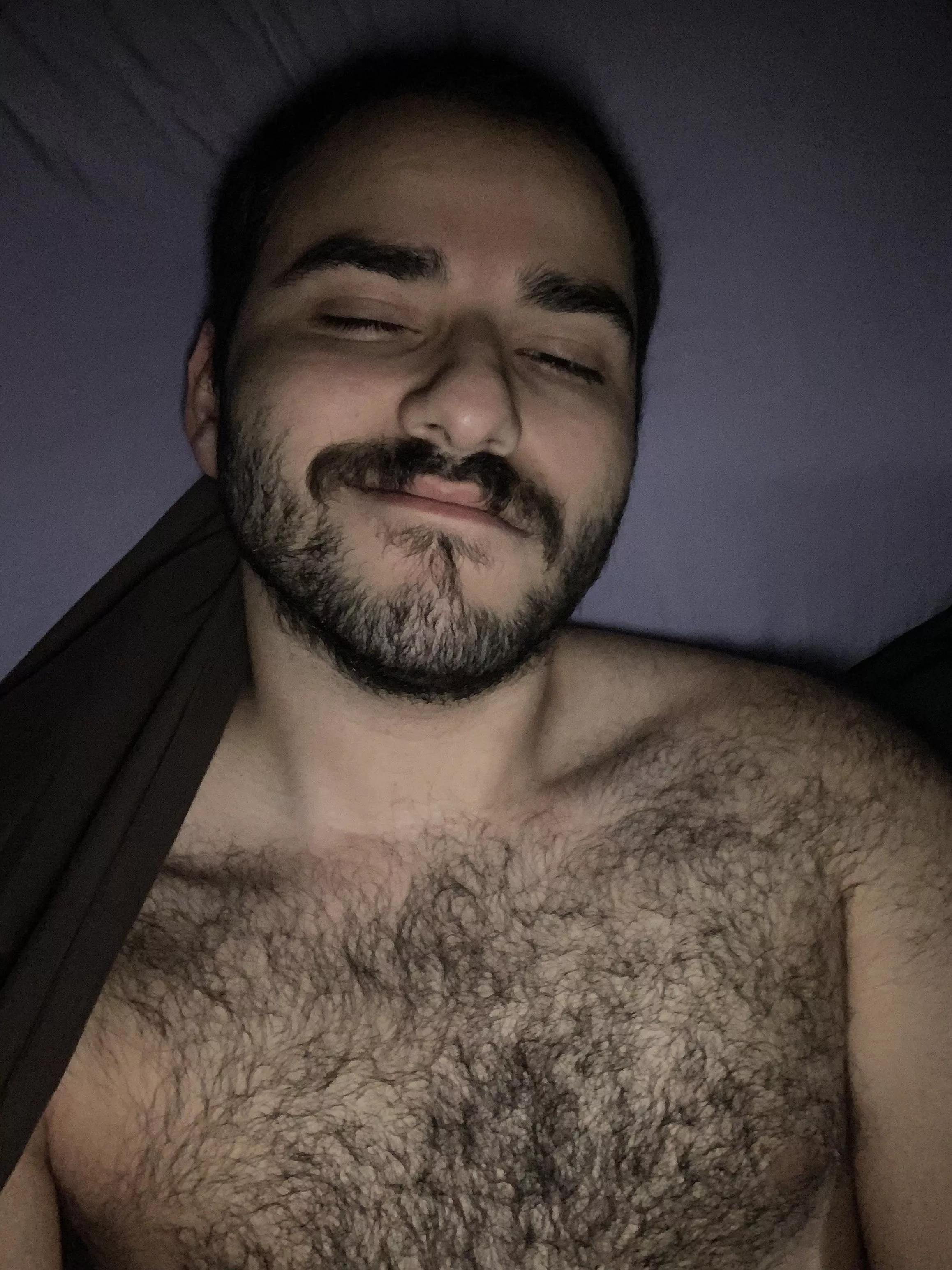 Waking up alone again, but would rather be laying my head down on someone’s lap while we played video games all morning 😩