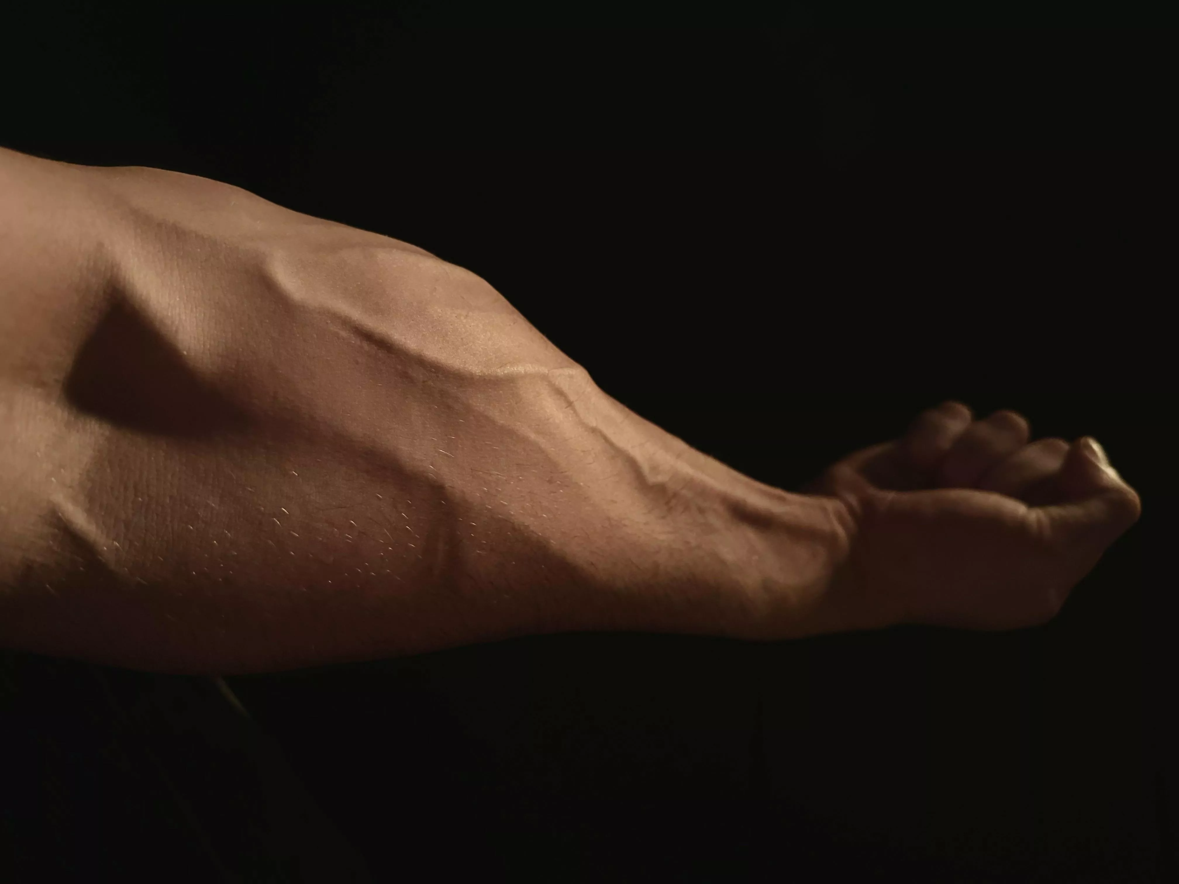 working on my forearms for you all to enjoy ❤️