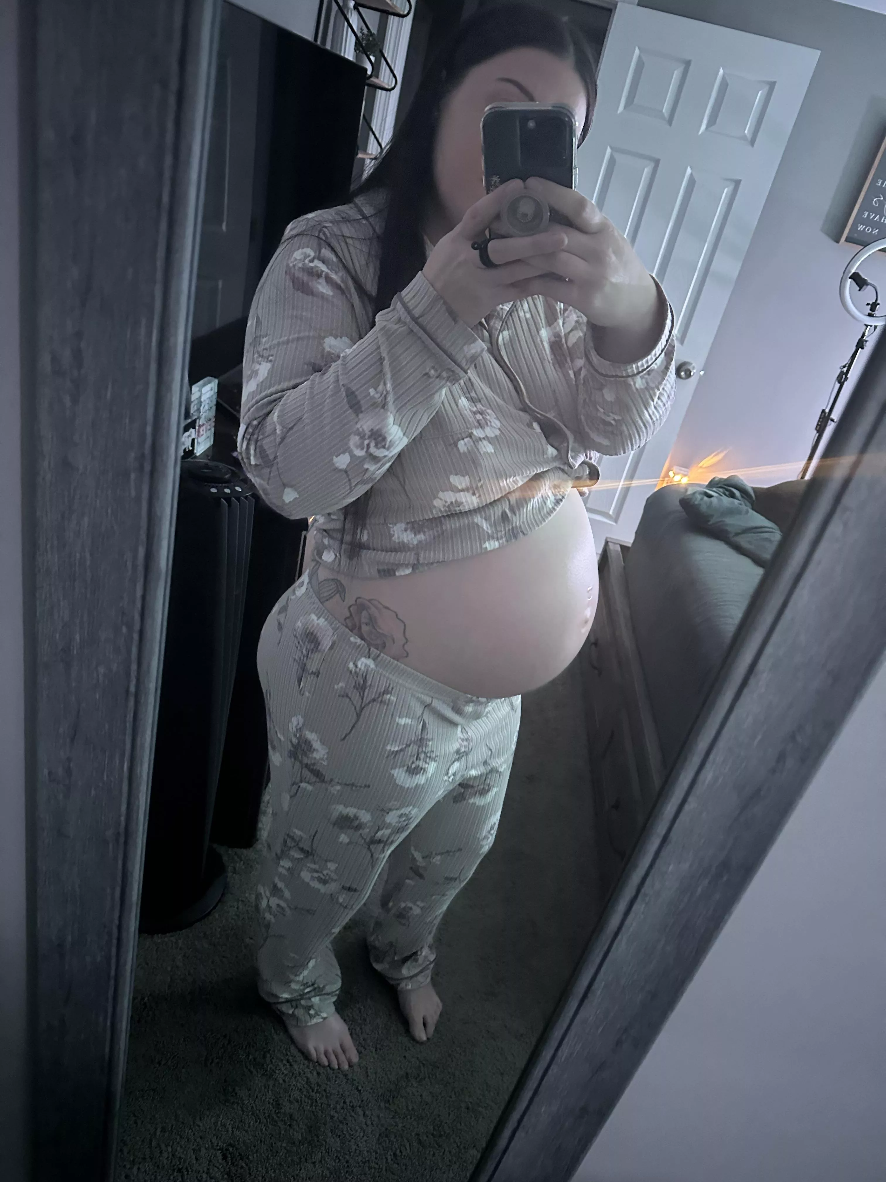 34 weeks pregnant message for more