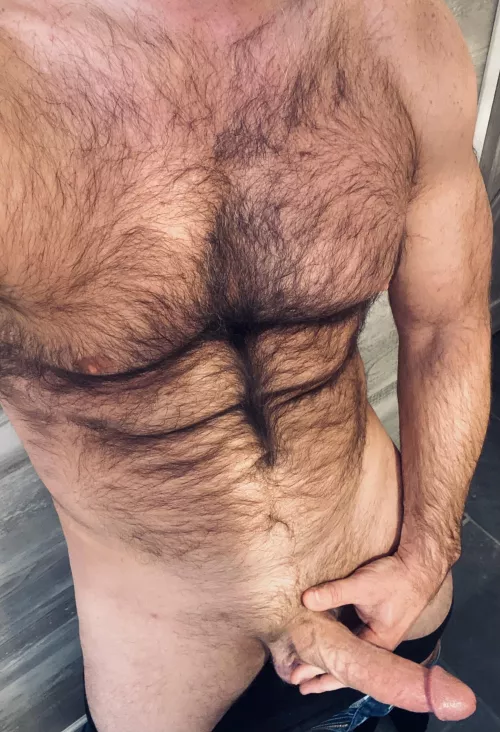 [42] anyone ever have a dad crush?