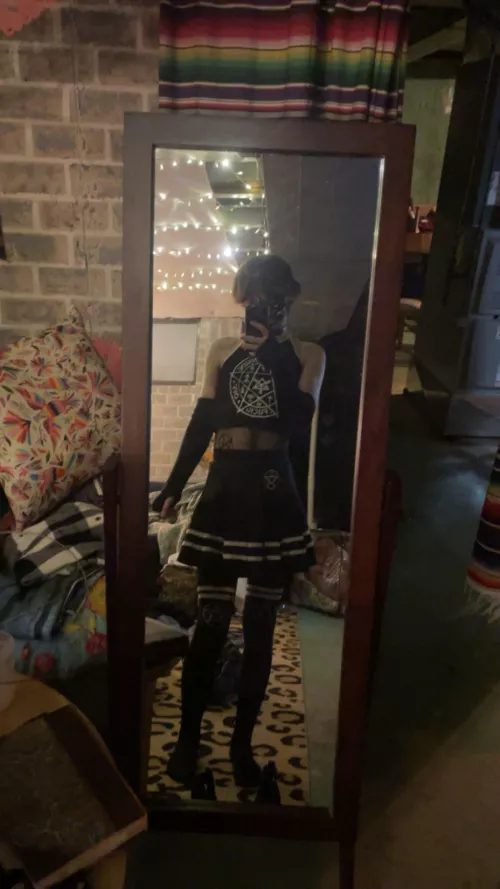 Another picture of this outfit ^^