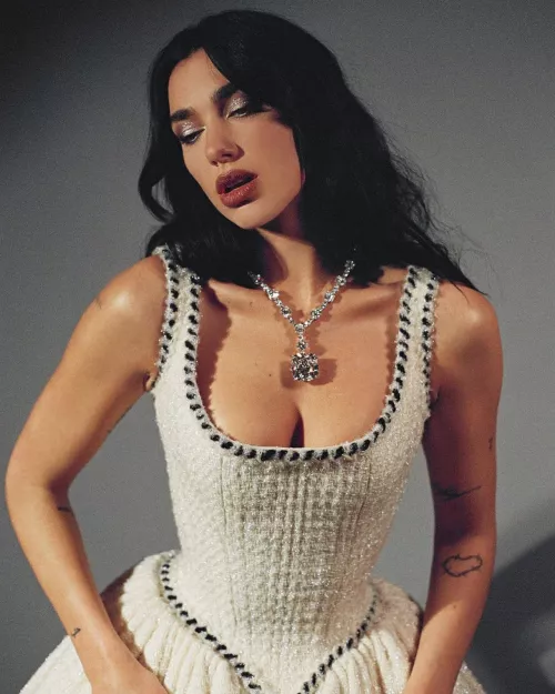 Dua Lipa