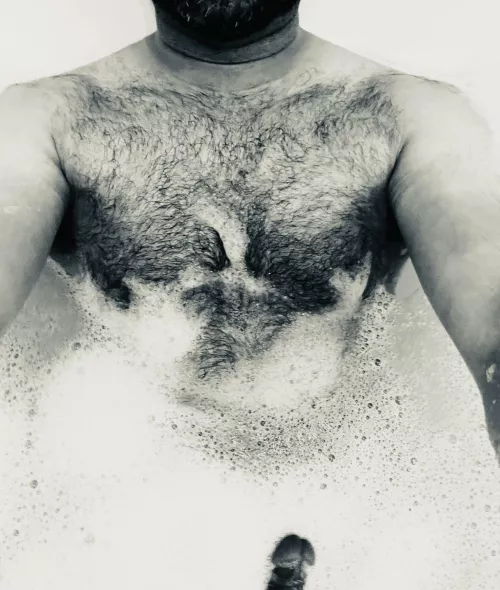 Here’s my first nude on Reddit!