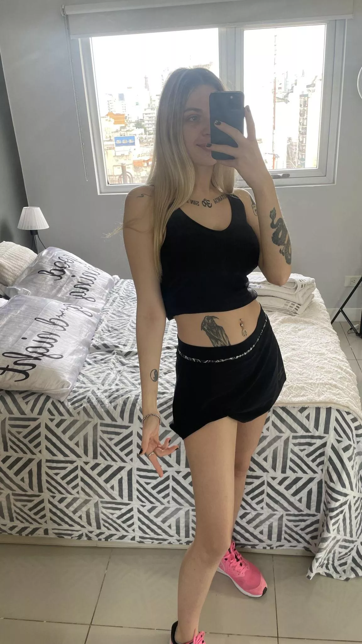 Home alone so come over and let's bone