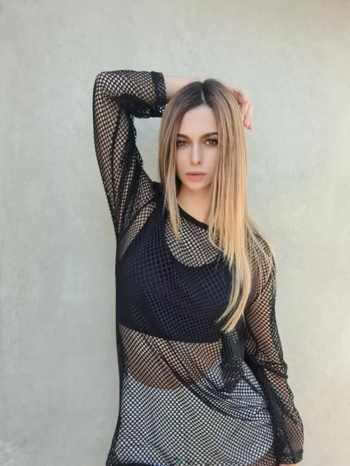 I just turned 20 and opened a FREE OnlyFans 👅 come see how freaky I get on there 🎀