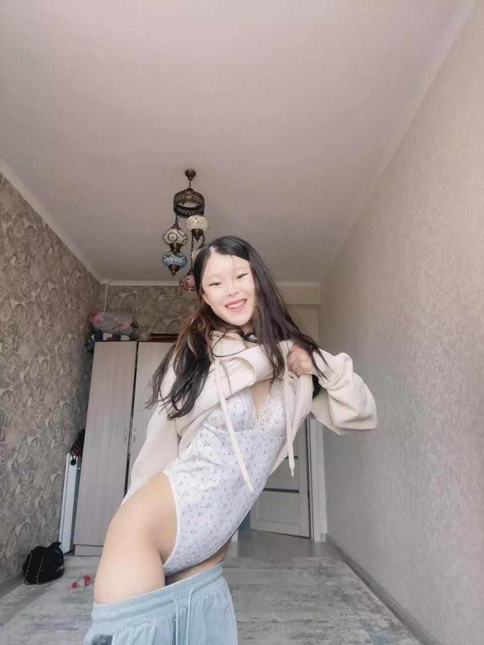 I think white looks good on me.